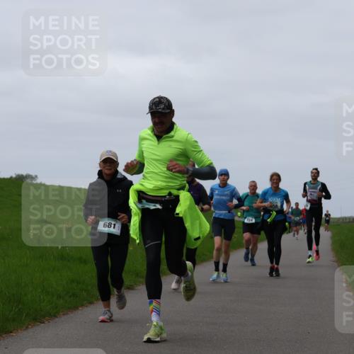04.05.2025 - 8. Wedeler Halbmarathon Yannick Fuchs http://msf.ph/oto/7840379 04.05.2025 11:27:02 Laufen 681, 724, 10, 58 meine-sportfotos.de