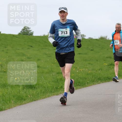 04.05.2025 - 8. Wedeler Halbmarathon Lena Gebhardt http://msf.ph/oto/7840398 04.05.2025 11:48:16 Laufen 7, 713, 551 meine-sportfotos.de