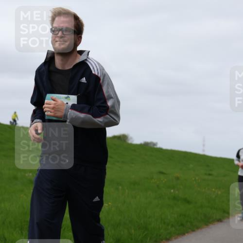 04.05.2025 - 8. Wedeler Halbmarathon Yannick Fuchs http://msf.ph/oto/7840429 04.05.2025 11:47:48 Laufen  meine-sportfotos.de