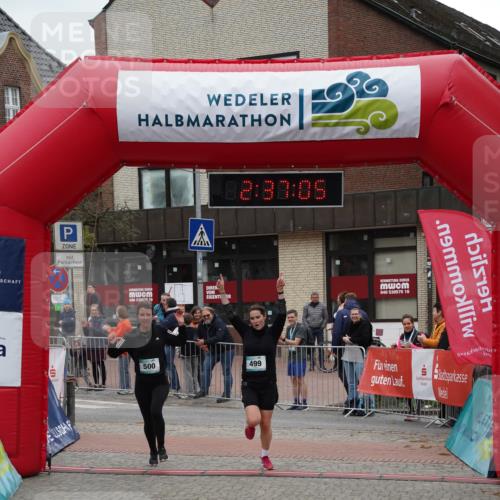04.05.2025 - 8. Wedeler Halbmarathon Felixshl http://msf.ph/oto/7840475 04.05.2025 12:37:02 Ziel 75, 76, 499, 500 meine-sportfotos.de