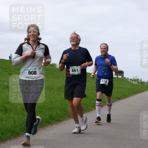 04.05.2025 - 8. Wedeler Halbmarathon Yannick Fuchs http://msf.ph/oto/7840568 04.05.2025 11:47:53 Laufen 908, 661, 899, 518 meine-sportfotos.de