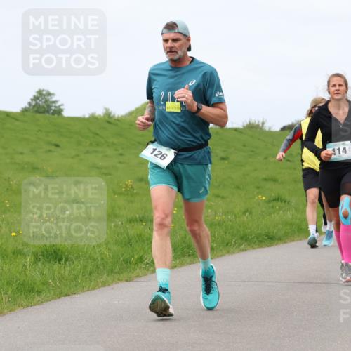 04.05.2025 - 8. Wedeler Halbmarathon Lena Gebhardt http://msf.ph/oto/7840574 04.05.2025 11:49:15 Laufen 2, 0, 126, 114 meine-sportfotos.de