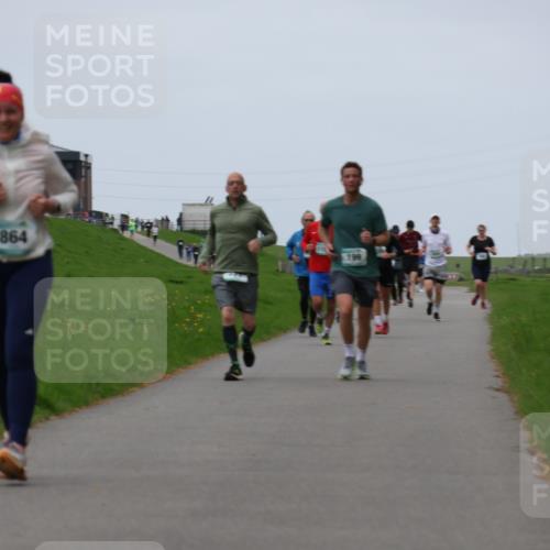 04.05.2025 - 8. Wedeler Halbmarathon Yannick Fuchs http://msf.ph/oto/7840605 04.05.2025 11:27:12 Laufen 864 meine-sportfotos.de