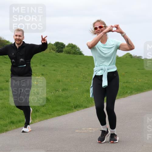 04.05.2025 - 8. Wedeler Halbmarathon Lena Gebhardt http://msf.ph/oto/7840615 04.05.2025 11:49:22 Laufen  meine-sportfotos.de