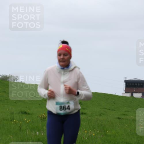 04.05.2025 - 8. Wedeler Halbmarathon Yannick Fuchs http://msf.ph/oto/7840622 04.05.2025 11:27:15 Laufen 864 meine-sportfotos.de