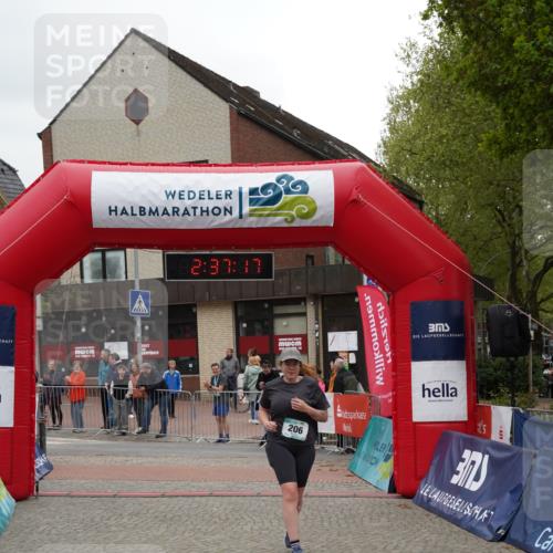 04.05.2025 - 8. Wedeler Halbmarathon Felixshl http://msf.ph/oto/7840704 04.05.2025 12:37:15 Ziel 206 meine-sportfotos.de