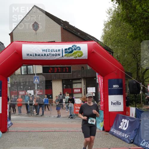 04.05.2025 - 8. Wedeler Halbmarathon Felixshl http://msf.ph/oto/7840734 04.05.2025 12:37:15 Ziel 206 meine-sportfotos.de