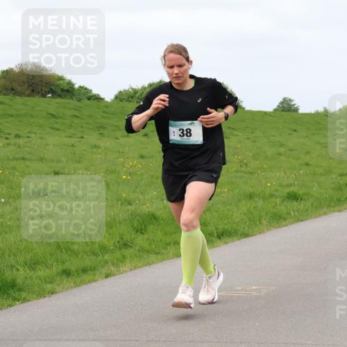 04.05.2025 - 8. Wedeler Halbmarathon Lena Gebhardt http://msf.ph/oto/7840791 04.05.2025 11:50:18 Laufen 38 meine-sportfotos.de