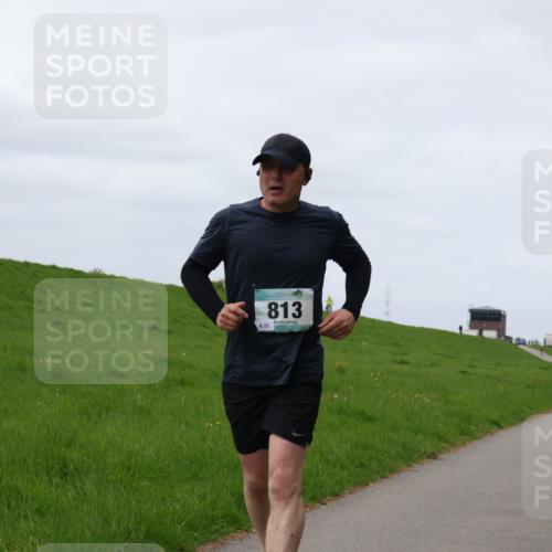 04.05.2025 - 8. Wedeler Halbmarathon Yannick Fuchs http://msf.ph/oto/7840800 04.05.2025 11:48:17 Laufen 23, 813 meine-sportfotos.de