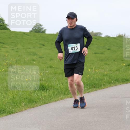 04.05.2025 - 8. Wedeler Halbmarathon Lena Gebhardt http://msf.ph/oto/7840807 04.05.2025 11:50:28 Laufen 813 meine-sportfotos.de