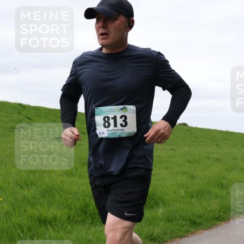 04.05.2025 - 8. Wedeler Halbmarathon Yannick Fuchs http://msf.ph/oto/7840849 04.05.2025 11:48:18 Laufen 23, 813 meine-sportfotos.de