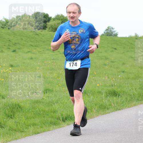 04.05.2025 - 8. Wedeler Halbmarathon Lena Gebhardt http://msf.ph/oto/7840879 04.05.2025 11:51:10 Laufen 174, 176 meine-sportfotos.de