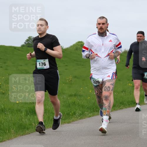 04.05.2025 - 8. Wedeler Halbmarathon Lena Gebhardt http://msf.ph/oto/7840884 04.05.2025 11:51:12 Laufen 176, 7, 326, 1312, 997 meine-sportfotos.de