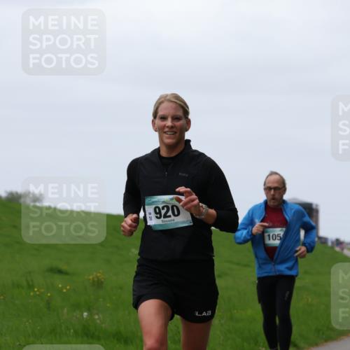 04.05.2025 - 8. Wedeler Halbmarathon Yannick Fuchs http://msf.ph/oto/7840901 04.05.2025 11:27:26 Laufen 920, 105, 524 meine-sportfotos.de
