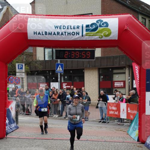 04.05.2025 - 8. Wedeler Halbmarathon Felixshl http://msf.ph/oto/7840904 04.05.2025 12:39:57 Ziel 4, 26, 29 meine-sportfotos.de