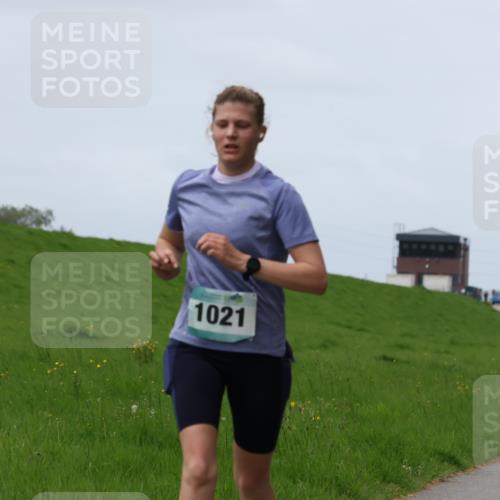 04.05.2025 - 8. Wedeler Halbmarathon Yannick Fuchs http://msf.ph/oto/7840918 04.05.2025 11:48:32 Laufen 1021, 174, 176 meine-sportfotos.de