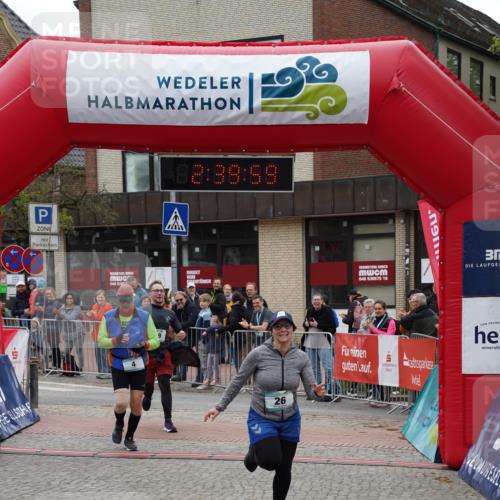 04.05.2025 - 8. Wedeler Halbmarathon Felixshl http://msf.ph/oto/7840923 04.05.2025 12:39:57 Ziel 4, 26, 29 meine-sportfotos.de