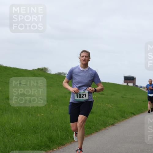04.05.2025 - 8. Wedeler Halbmarathon Yannick Fuchs http://msf.ph/oto/7840945 04.05.2025 11:48:32 Laufen 1021 meine-sportfotos.de