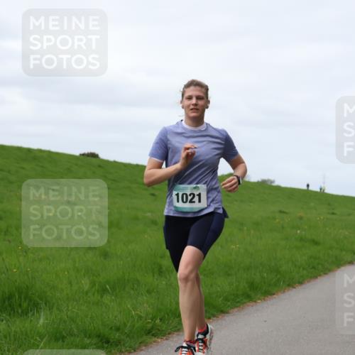04.05.2025 - 8. Wedeler Halbmarathon Yannick Fuchs http://msf.ph/oto/7840981 04.05.2025 11:48:34 Laufen 1021 meine-sportfotos.de