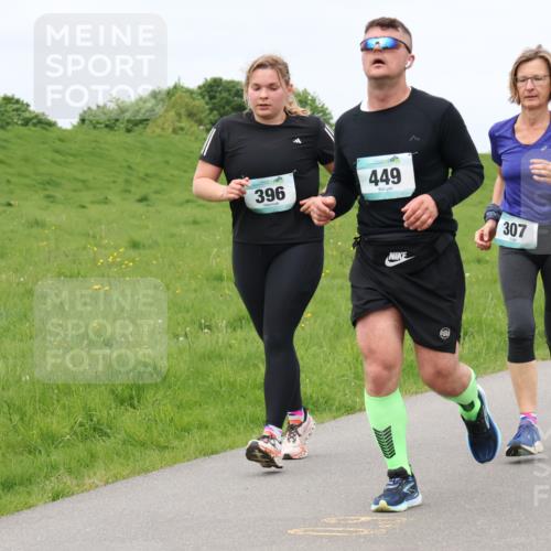 04.05.2025 - 8. Wedeler Halbmarathon Lena Gebhardt http://msf.ph/oto/7840990 04.05.2025 11:52:12 Laufen 396, 449, 307 meine-sportfotos.de