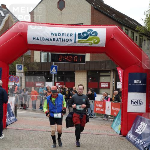 04.05.2025 - 8. Wedeler Halbmarathon Felixshl http://msf.ph/oto/7840991 04.05.2025 12:39:59 Ziel 4, 26, 29 meine-sportfotos.de