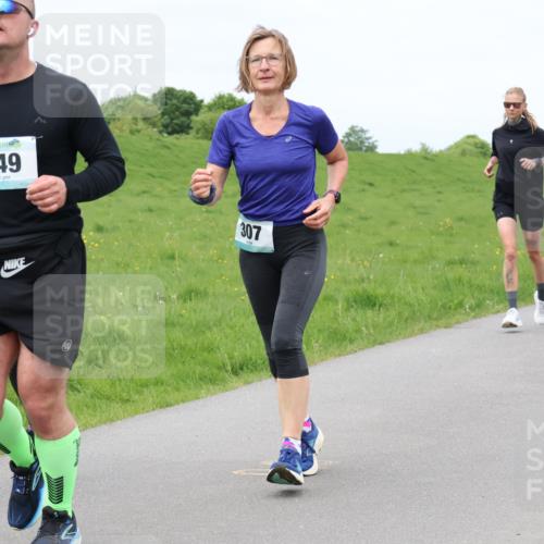 04.05.2025 - 8. Wedeler Halbmarathon Lena Gebhardt http://msf.ph/oto/7840993 04.05.2025 11:52:13 Laufen 449, 307, 734 meine-sportfotos.de