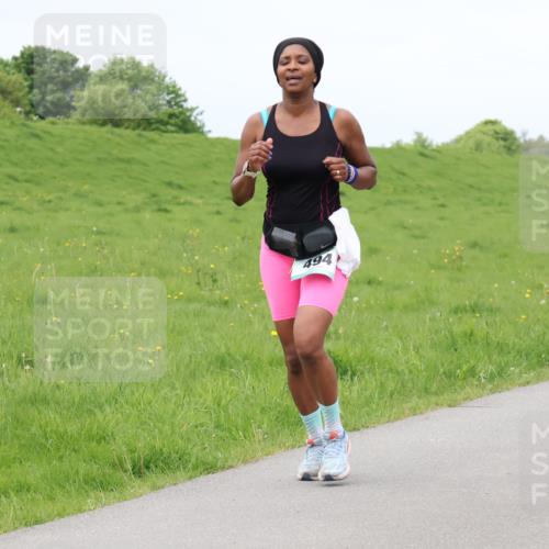 04.05.2025 - 8. Wedeler Halbmarathon Lena Gebhardt http://msf.ph/oto/7841026 04.05.2025 11:52:25 Laufen 494 meine-sportfotos.de