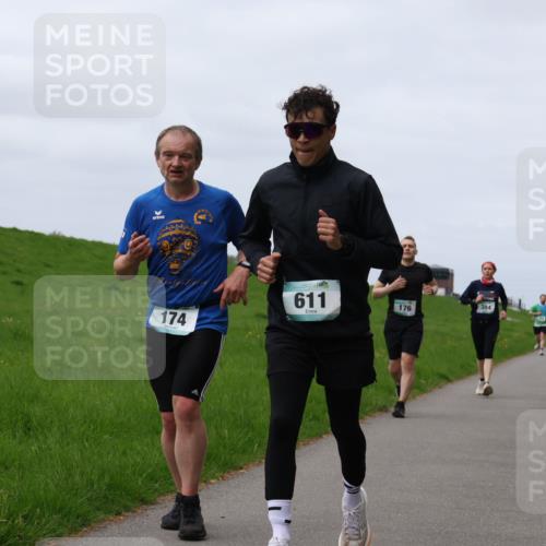 04.05.2025 - 8. Wedeler Halbmarathon Yannick Fuchs http://msf.ph/oto/7841081 04.05.2025 11:48:42 Laufen 174, 611, 384, 176 meine-sportfotos.de