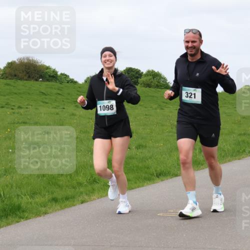 04.05.2025 - 8. Wedeler Halbmarathon Lena Gebhardt http://msf.ph/oto/7841085 04.05.2025 11:53:14 Laufen 1098, 321 meine-sportfotos.de