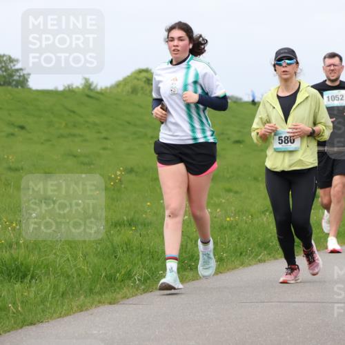 04.05.2025 - 8. Wedeler Halbmarathon Lena Gebhardt http://msf.ph/oto/7841115 04.05.2025 11:53:38 Laufen 580, 1052 meine-sportfotos.de