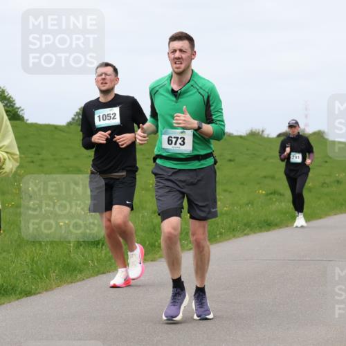 04.05.2025 - 8. Wedeler Halbmarathon Lena Gebhardt http://msf.ph/oto/7841129 04.05.2025 11:53:42 Laufen 580, 1052, 673, 291 meine-sportfotos.de