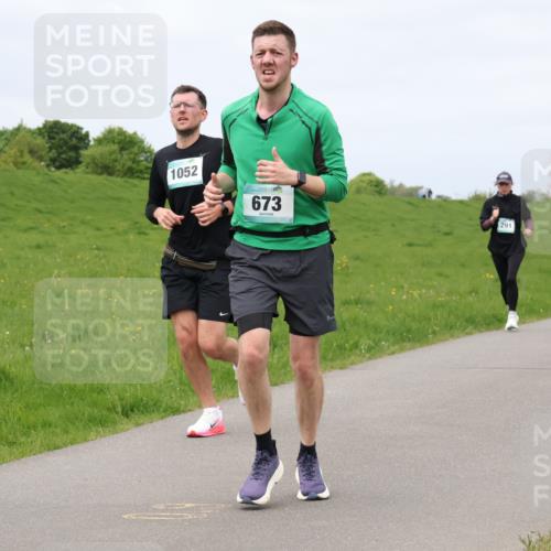 04.05.2025 - 8. Wedeler Halbmarathon Lena Gebhardt http://msf.ph/oto/7841133 04.05.2025 11:53:43 Laufen 1052, 673, 291 meine-sportfotos.de