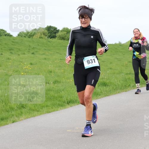 04.05.2025 - 8. Wedeler Halbmarathon Lena Gebhardt http://msf.ph/oto/7841162 04.05.2025 11:53:51 Laufen 931 meine-sportfotos.de