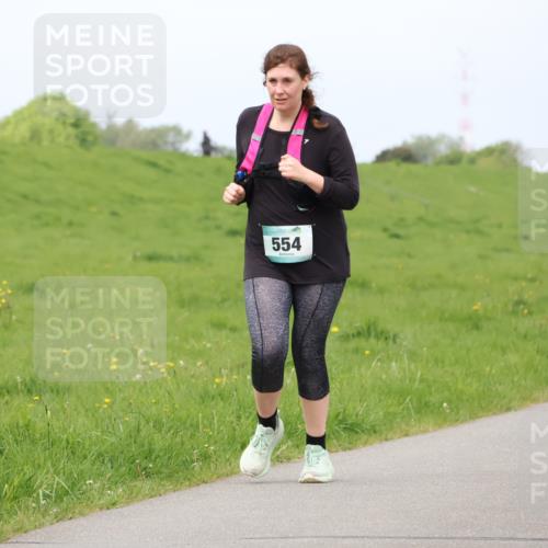 04.05.2025 - 8. Wedeler Halbmarathon Lena Gebhardt http://msf.ph/oto/7841207 04.05.2025 11:54:10 Laufen 554 meine-sportfotos.de