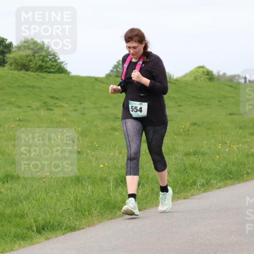 04.05.2025 - 8. Wedeler Halbmarathon Lena Gebhardt http://msf.ph/oto/7841211 04.05.2025 11:54:13 Laufen 554 meine-sportfotos.de