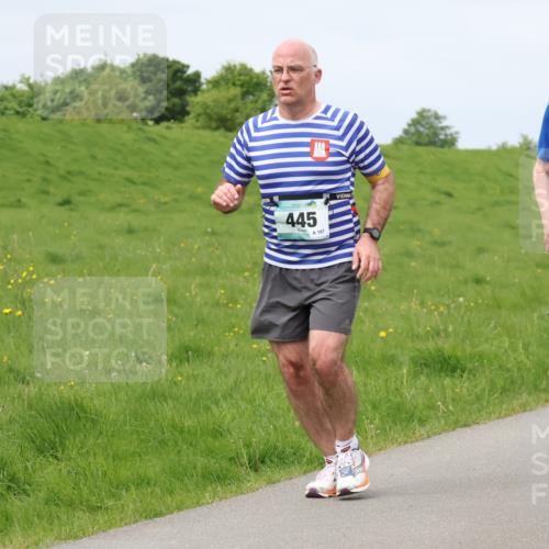 04.05.2025 - 8. Wedeler Halbmarathon Lena Gebhardt http://msf.ph/oto/7841267 04.05.2025 11:54:41 Laufen 445, 469 meine-sportfotos.de