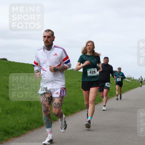 04.05.2025 - 8. Wedeler Halbmarathon Yannick Fuchs http://msf.ph/oto/7841287 04.05.2025 11:49:01 Laufen 326, 1312, 428, 997, 725 meine-sportfotos.de