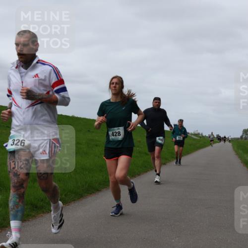04.05.2025 - 8. Wedeler Halbmarathon Yannick Fuchs http://msf.ph/oto/7841308 04.05.2025 11:49:02 Laufen 326, 1312, 428, 997, 725 meine-sportfotos.de