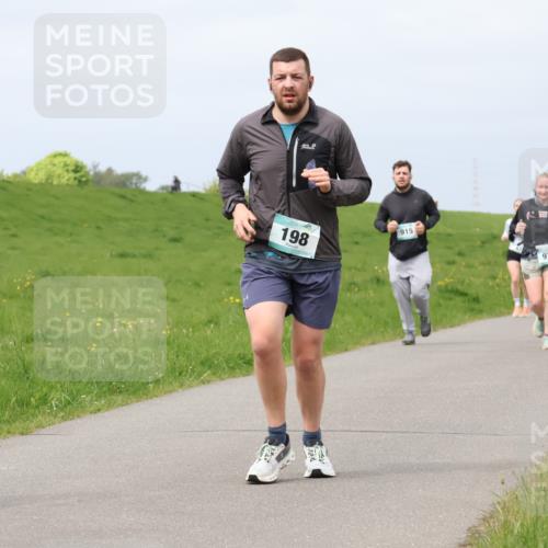 04.05.2025 - 8. Wedeler Halbmarathon Lena Gebhardt http://msf.ph/oto/7841322 04.05.2025 11:54:58 Laufen 198, 915, 970 meine-sportfotos.de