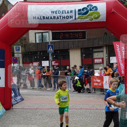 04.05.2025 - 8. Wedeler Halbmarathon Felixshl http://msf.ph/oto/7841367 04.05.2025 12:47:47 Ziel 622, 708, 942, 1202 meine-sportfotos.de