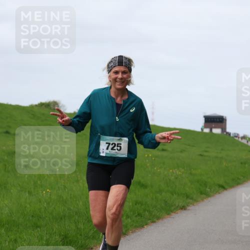 04.05.2025 - 8. Wedeler Halbmarathon Yannick Fuchs http://msf.ph/oto/7841379 04.05.2025 11:49:05 Laufen 725 meine-sportfotos.de