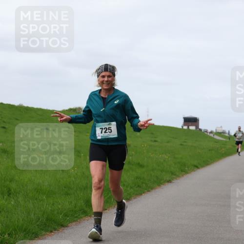 04.05.2025 - 8. Wedeler Halbmarathon Yannick Fuchs http://msf.ph/oto/7841389 04.05.2025 11:49:05 Laufen 725 meine-sportfotos.de