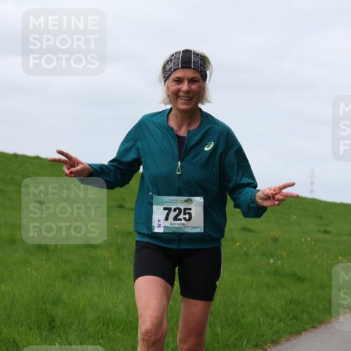 04.05.2025 - 8. Wedeler Halbmarathon Yannick Fuchs http://msf.ph/oto/7841411 04.05.2025 11:49:06 Laufen 725 meine-sportfotos.de