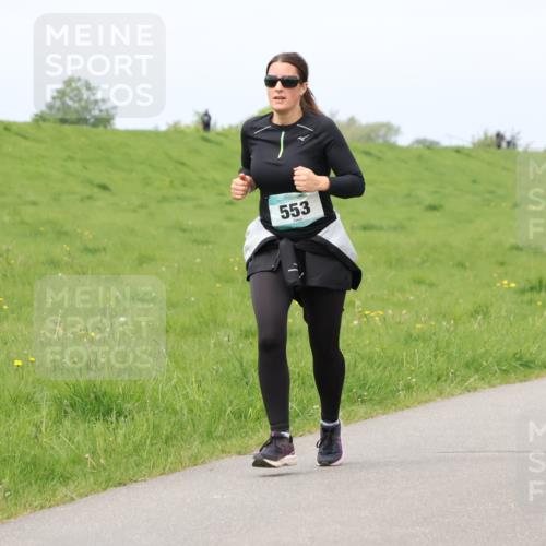 04.05.2025 - 8. Wedeler Halbmarathon Lena Gebhardt http://msf.ph/oto/7841429 04.05.2025 11:55:30 Laufen 553 meine-sportfotos.de