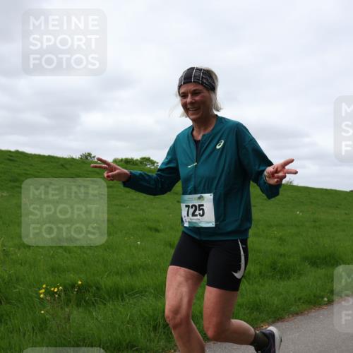 04.05.2025 - 8. Wedeler Halbmarathon Yannick Fuchs http://msf.ph/oto/7841466 04.05.2025 11:49:08 Laufen 25, 725 meine-sportfotos.de