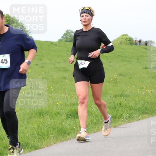 04.05.2025 - 8. Wedeler Halbmarathon Lena Gebhardt http://msf.ph/oto/7841495 04.05.2025 11:56:16 Laufen 1145, 82 meine-sportfotos.de