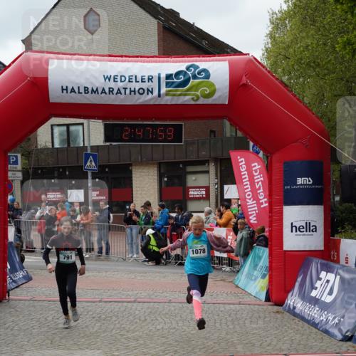 04.05.2025 - 8. Wedeler Halbmarathon Felixshl http://msf.ph/oto/7841508 04.05.2025 12:47:57 Ziel 707, 791, 898, 1078 meine-sportfotos.de