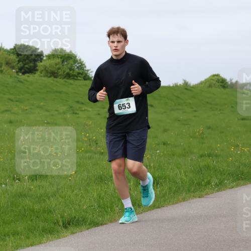 04.05.2025 - 8. Wedeler Halbmarathon Lena Gebhardt http://msf.ph/oto/7841525 04.05.2025 11:56:34 Laufen 653 meine-sportfotos.de