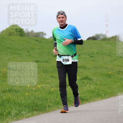 04.05.2025 - 8. Wedeler Halbmarathon Lena Gebhardt http://msf.ph/oto/7841621 04.05.2025 11:57:36 Laufen 896, 36 meine-sportfotos.de