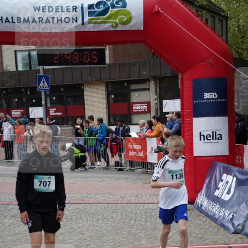 04.05.2025 - 8. Wedeler Halbmarathon Felixshl http://msf.ph/oto/7841641 04.05.2025 12:48:03 Ziel 707, 791, 898, 906, 941, 1078, 1136 meine-sportfotos.de